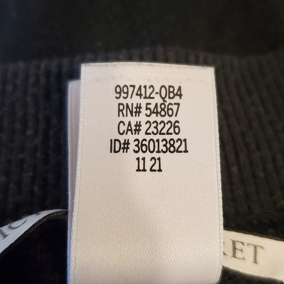 Victoria's Secret Long Sleeve Top Size Small Black - Picture 5 of 7